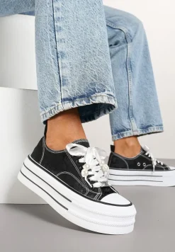 Czarne Trampki na Platformie Ozdobione Perełkami Yasami