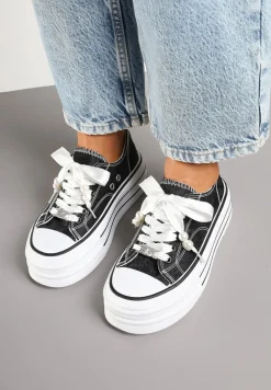 Czarne Trampki na Platformie Ozdobione Perełkami Yasami