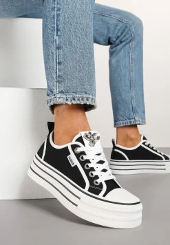 Czarne Trampki na Platformie z Biżuteryjną Aplikacją Flortewis