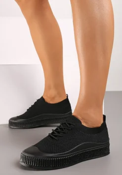 Czarne Trampki z Siateczkową Cholewką i Tłoczoną Podeszwą Lalnai