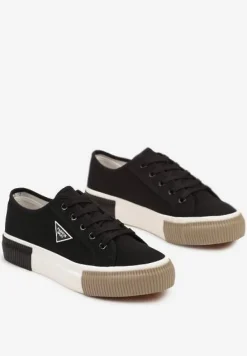 Czarne Trampki ze Sznurowaniem Zdobione Metalową Aplikacją Vimeria