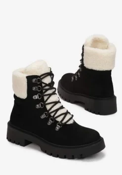 Czarne Traperki Isirae