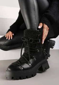 Czarne Traperki na Grubej Podeszwie z Futerkowym Zdobieniem na Języku Tarantha