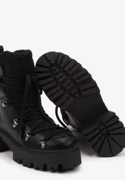 Czarne Traperki na Grubej Podeszwie z Futerkowym Zdobieniem na Języku Tarantha