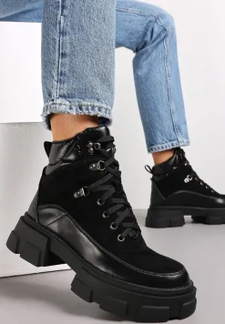 Czarne Traperki na Masywnej Podeszwie w Stylu Workerów Vodre