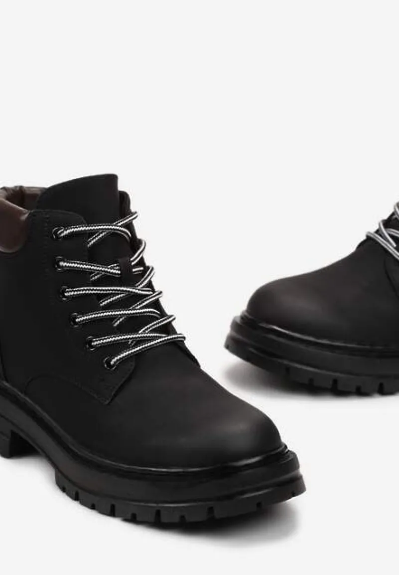 Czarne Traperki z Ociepleniem i Sznurowaniem Almudena