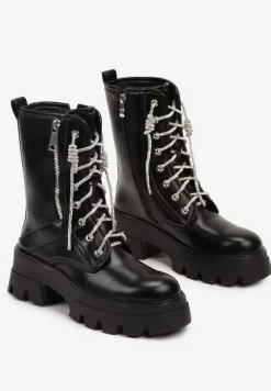 Czarne Traperki za Kostkę na Grubej Podeszwie z Suwakiem i Ozdobnymi Sznurówkami Voddiana