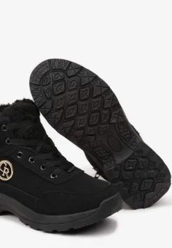 Czarne Trapery na Płaskiej Podeszwie Ozdobione Futerkiem Barankiem i Aplikacją Esarielleth