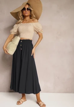 Czarne Wiskozowe Spodnie Palazzo z Gumką w Talli Zdobione Guzikami z Nogawkami 3/4 Efinna