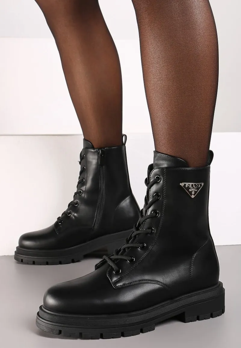 Czarne Wiązane Botki na Grubej Podeszwie w Stylu Worker z Biżuteryjnym Detalem Eritene
