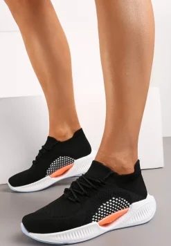 Czarne Wsuwane Buty Sportowe z Elastyczną Cholewką i Ozdobną Podeszwą Instonia