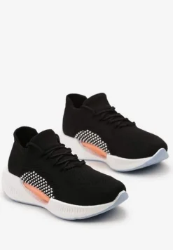 Czarne Wsuwane Buty Sportowe z Elastyczną Cholewką i Ozdobną Podeszwą Instonia