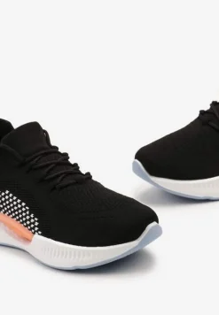 Czarne Wsuwane Buty Sportowe z Elastyczną Cholewką i Ozdobną Podeszwą Instonia