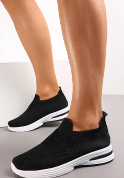 Czarne Wsuwane Buty Sportowe na Płaskiej Podeszwie Sheina