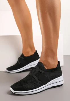 Czarne Wsuwane Buty Sportowe na Niewysokim Koturnie Wianara