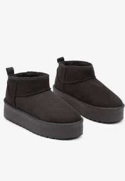 Czarne Wsuwane Śniegowce na Gładkiej Platformie Merileeanne