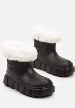 Czarne Wsuwane Śniegowce z Futrzaną Wyściółką i Zdobieniami Tarvia