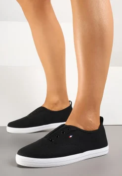 Czarne Wsuwane Tenisówki w Casualowym Stylu Sepessa