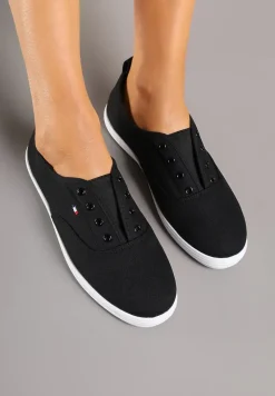Czarne Wsuwane Tenisówki w Casualowym Stylu Sepessa