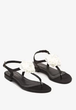 Czarno-Beżowe Sandały w Stylu Japonek na Płaskiej Podeszwie z Kwiatem Gandrea