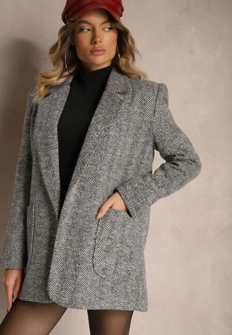 Czarno-Biała Marynarka Bez Zapięć Wyposażona w Poduszki w Ramionach i Kieszenie Avalira