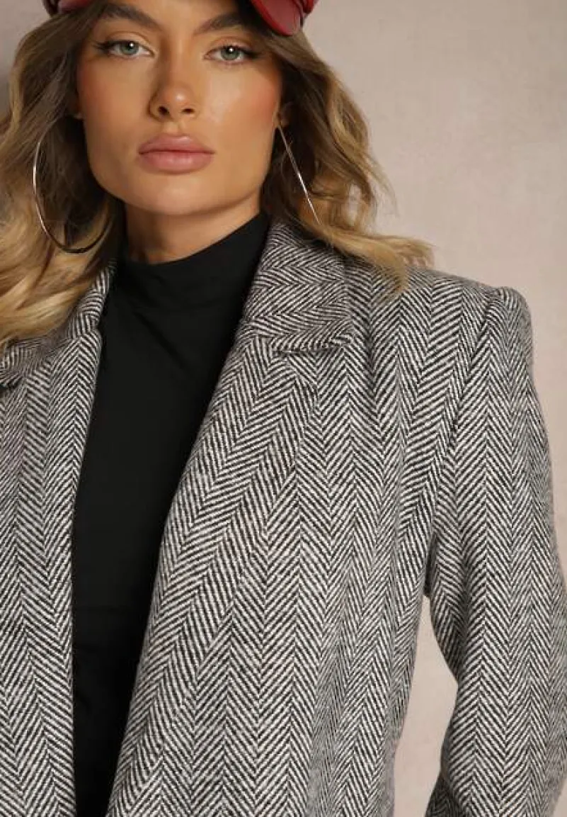 Czarno-Biała Marynarka Bez Zapięć Wyposażona w Poduszki w Ramionach i Kieszenie Avalira