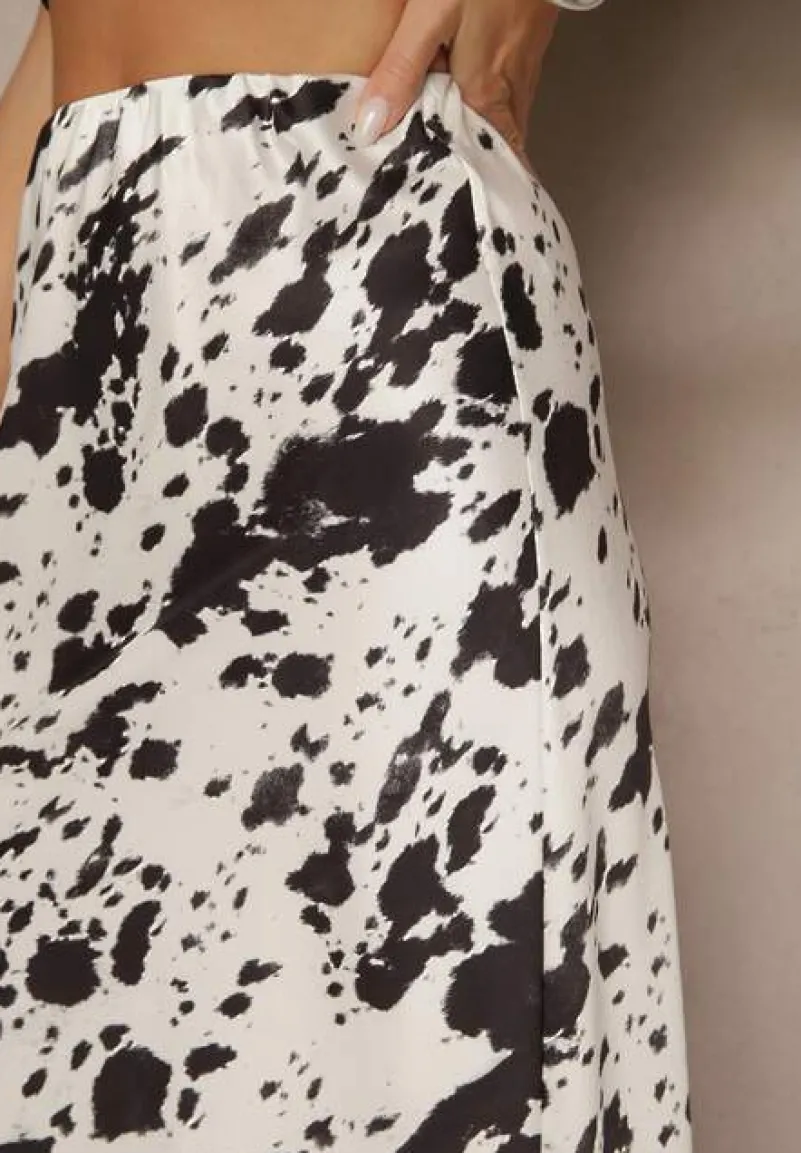 Czarno-Biała Spódnica z Satynowej Tkaniny Zdobiona Krowim Printem Kolorea