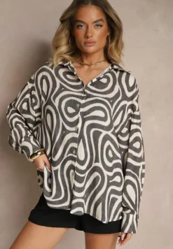 Czarno-Biała Wiskozowa Koszula o Klasycznym Kroju Zdobiona Abstrakcyjnym Printem Rediraela