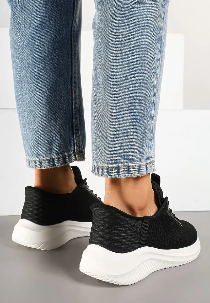 Czarno-Białe Buty Sportowe Sneakersy z Siateczki na Podeszwie z Tłoczeniami Kortebia