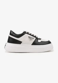 Czarno-Białe Sneakersy Vices na Platformie z Perforacją i Geometryczną Aplikacją Vilvesia