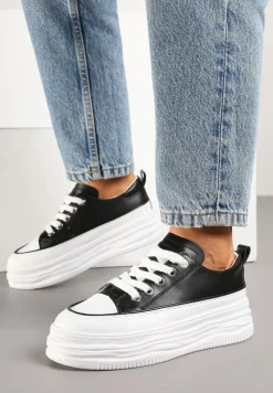 Czarno-Białe Streetwearowe Trampki na Tłoczonej Platformie Fellimi