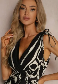 Czarno-Biały Kombinezon z Dodatkiem Wiskozy Paskiem w Talii i Kopertowym Dekoltem Paratia