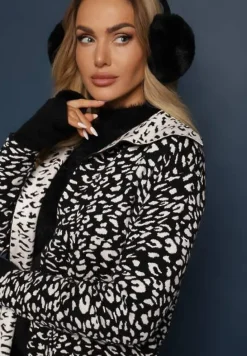Czarno-Biały Niezapinany Kardigan z Kieszeniami w Panterkowy Print Riaverna