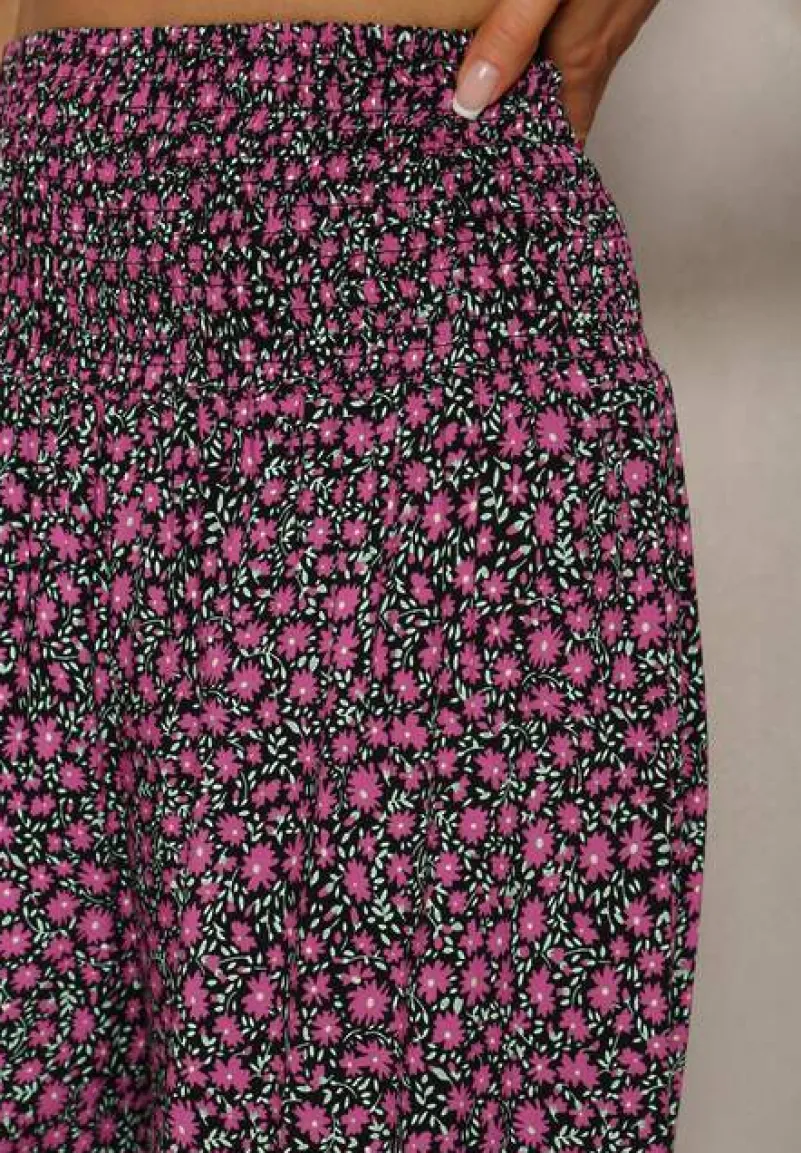 Czarno-Fioletowe Bawełniane Spodnie z Szerokimi Nogawkami 7/8 w Kwiatki Aliany