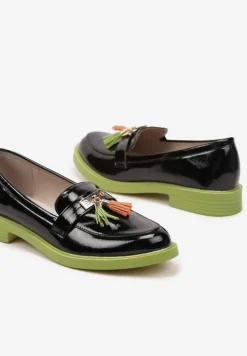 Czarno-Zielone Mokasyny Lakierowane Ozdobione Frędzlami ze Skórzaną Wkładką Ridanitha