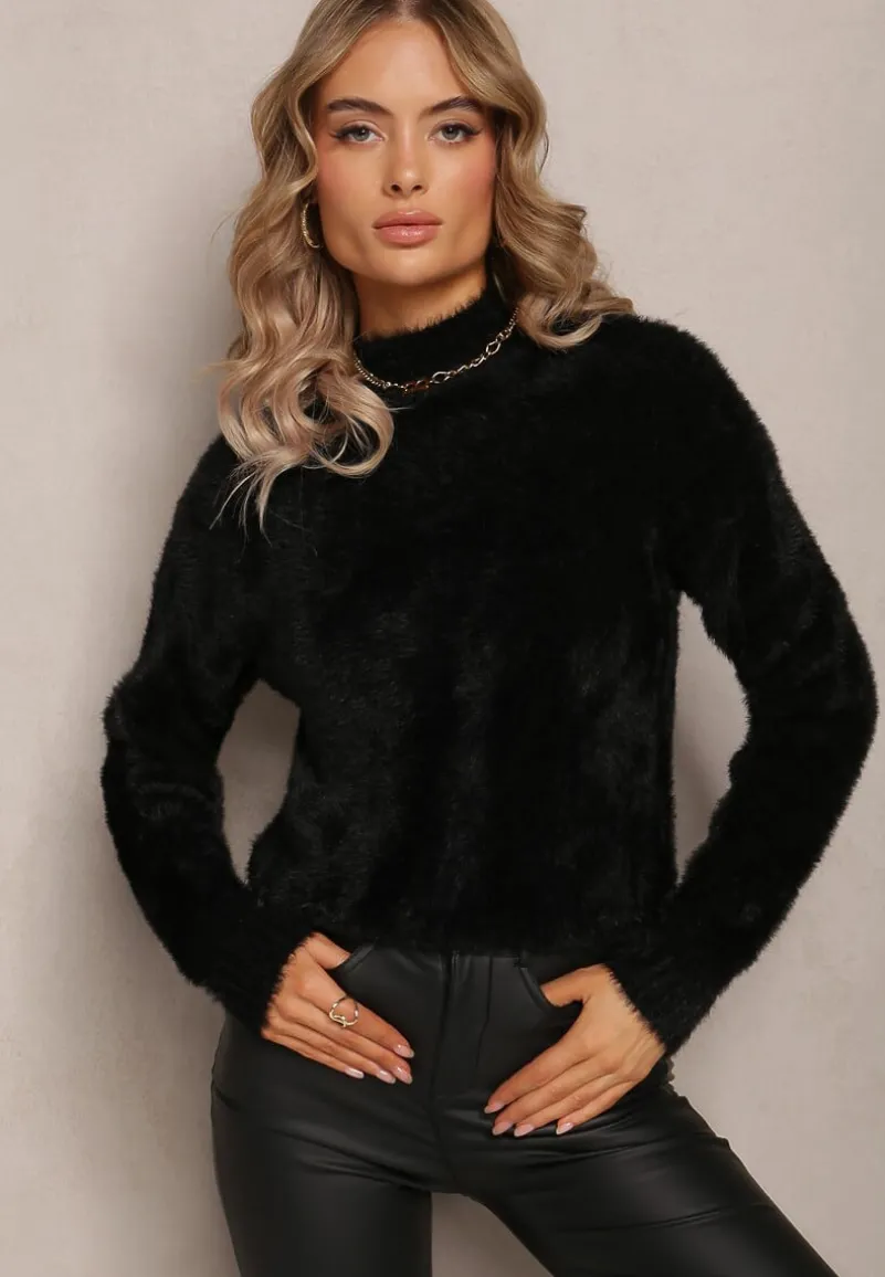 Czarny Dzianinowy Sweter z Dłuższym Włosiem i Półgolfem Christiam