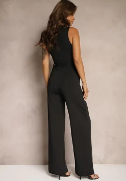 Czarny Elegancki Kombinezon z Dodatkiem Wiskozy Wykończony Kopertowym Dekoltem i Paskiem Kadela