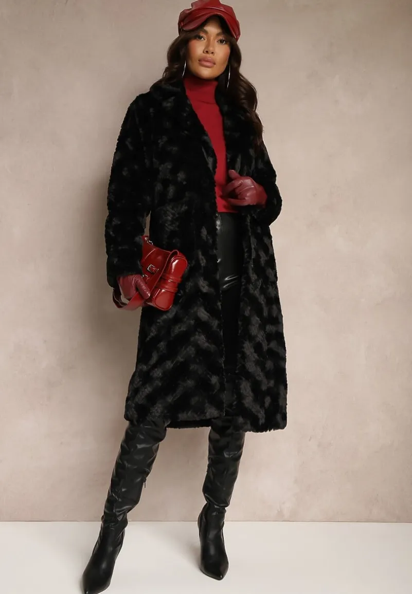 Czarny Futrzany Płaszcz Ozdobiony Pikowaniem i Wsuwanymi Kieszeniami Vertissa