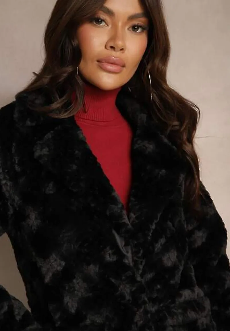 Czarny Futrzany Płaszcz Ozdobiony Pikowaniem i Wsuwanymi Kieszeniami Vertissa