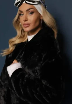 Czarny Klasyczny Płaszcz Futrzany Vennira