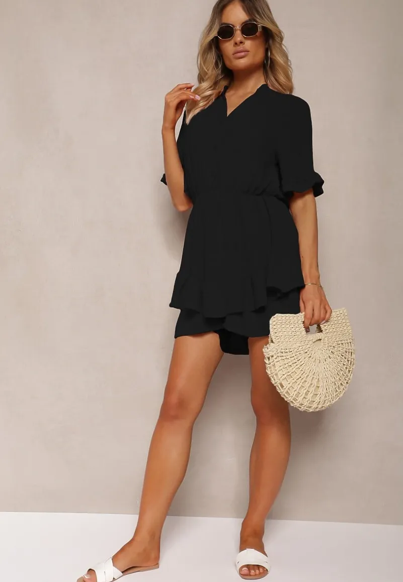 Czarny Kombinezon o Taliowanym Kroju z Falbanką przy Rękawach i Gumką w Pasie Nansili