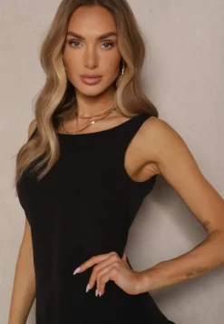 Czarny Kombinezon Ozdobiony Falbanką Novelisca