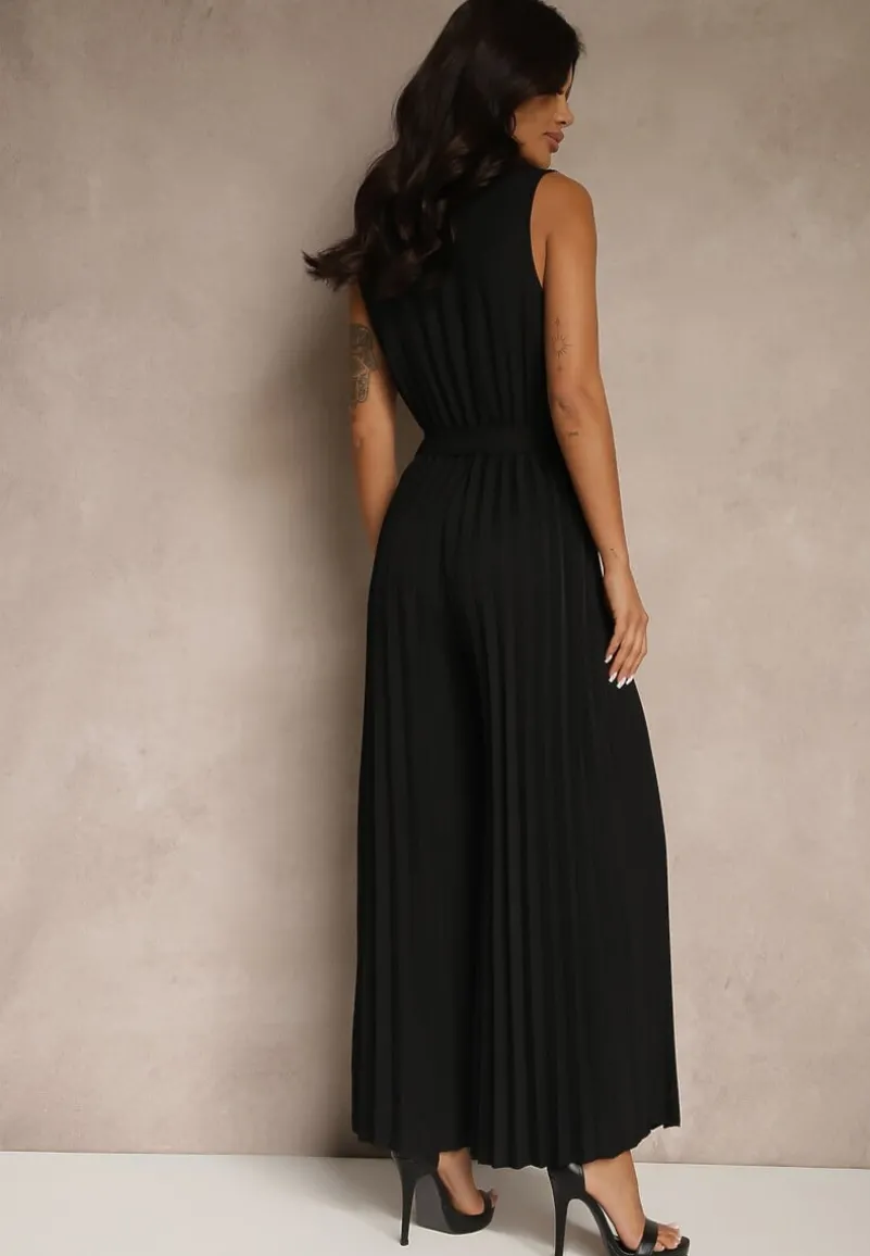 Czarny Kombinezon Taliowany w Garniturowym Stylu z Paskiem i Guzikami Fillomia