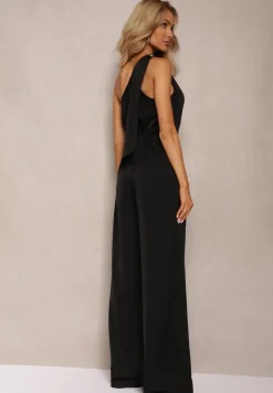 Czarny Kombinezon z Asymetrycznym Dekoltem i Kieszeniami Benae