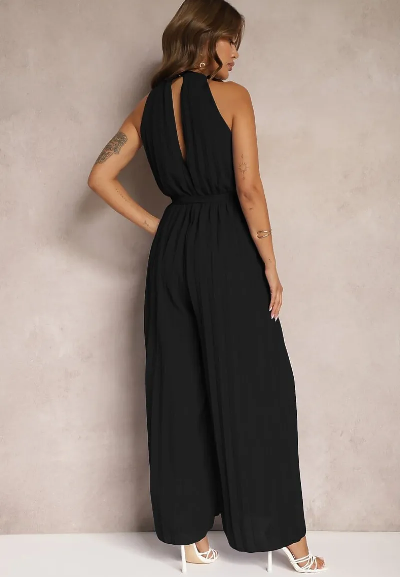 Czarny Kombinezon z Dekoltem Typu Halter i Gumką w Talii Zolefia