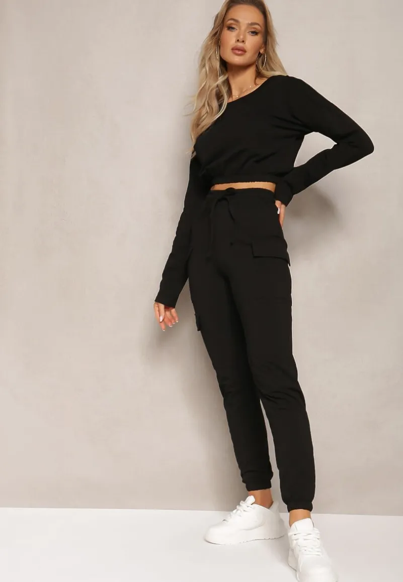 Czarny Komplet Dresowy Bluza Cropped i Spodnie z Kieszeniami Cargo Xerlesa