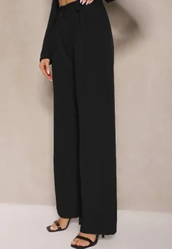 Czarny Komplet o Garniturowym Kroju ze Spodniami i Marynarką z Broszką Ravkio