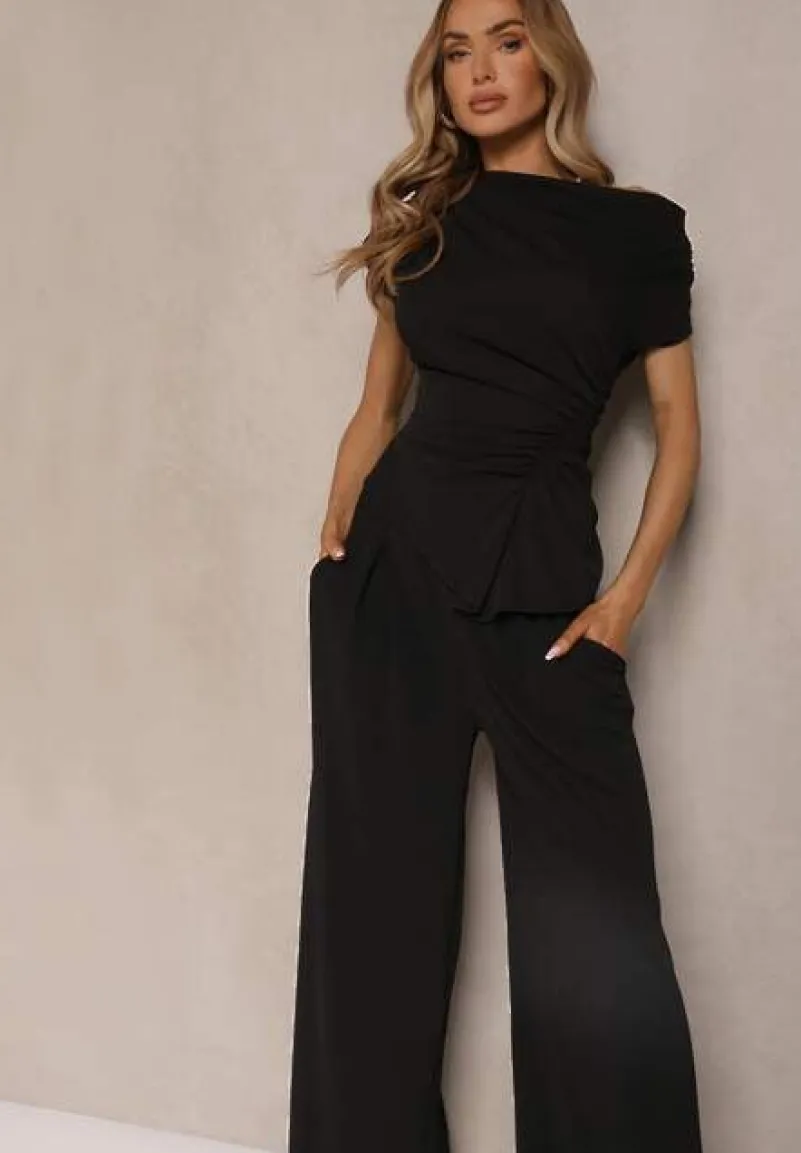 Czarny Komplet Spodnie o Szerokim Kroju i Asymetryczna Bluzka z Marszczeniem Nitara