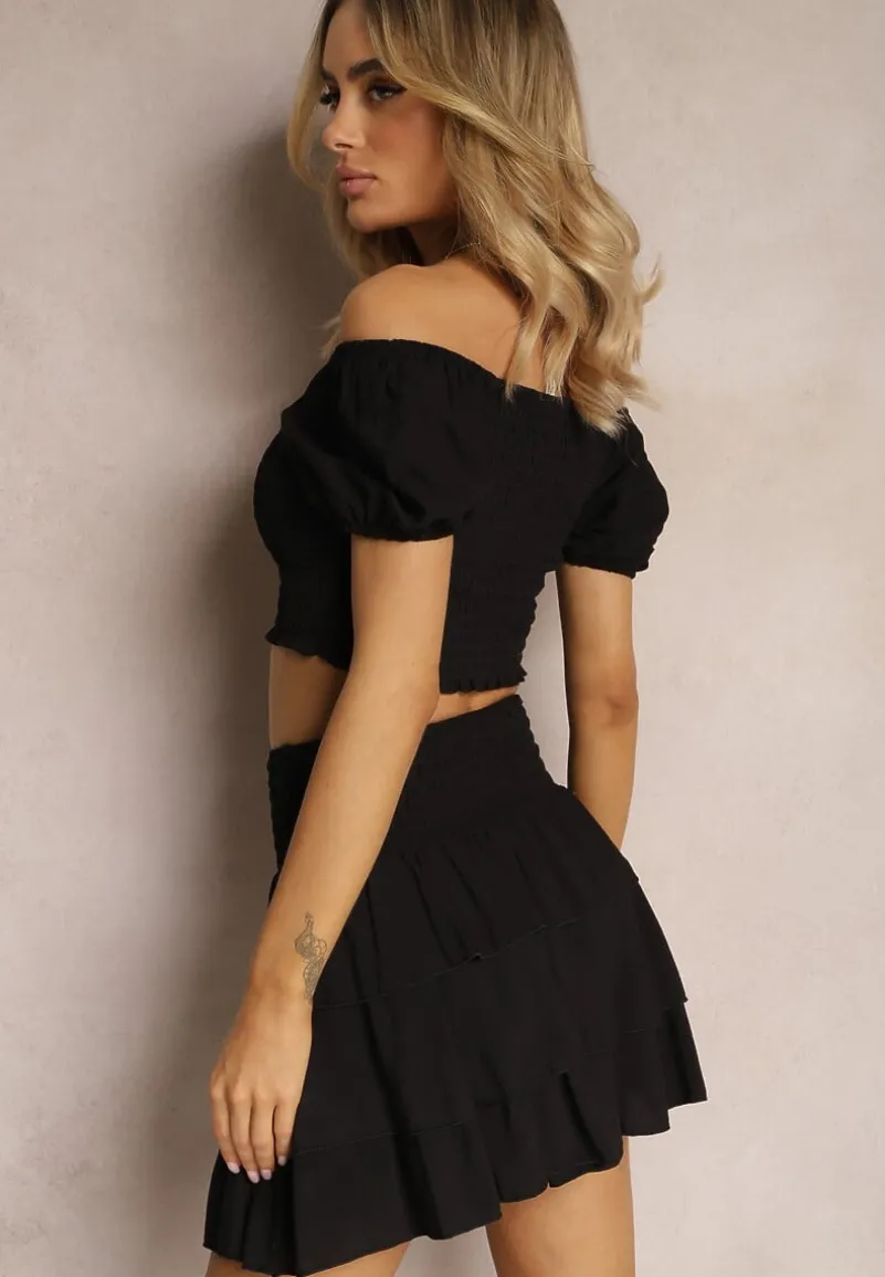 Czarny Komplet z Bawełny Krótka Spódnica z Falbankami i Koszulka z Hiszpańskim Dekolcie Scriba