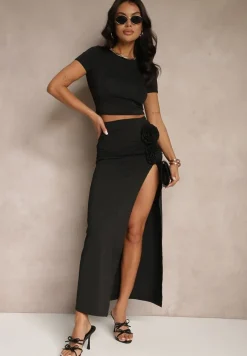 Czarny Komplet z Wiskozą Spódnica z Kwiatami 3D i Krótka Koszulka Redelle
